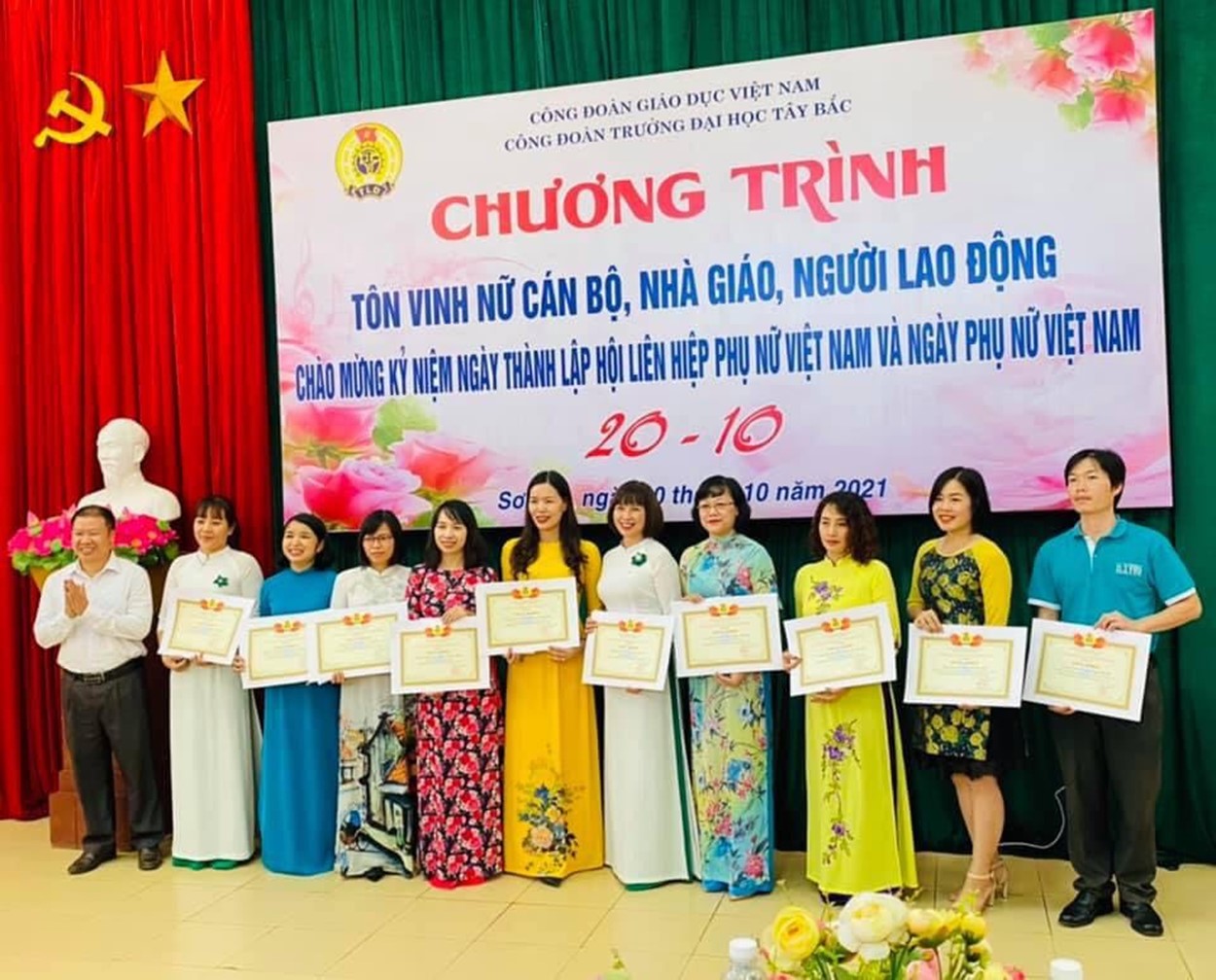 Công đoàn Trường Đại học Tây Bắc tổ chức lễ tôn vinh, tuyên dương, khen thưởng nữ cán bộ Nhà giáo, người lao động nhân kỷ niệm ngày thành lập Hội Liên hiệp Phụ nữ Việt Nam