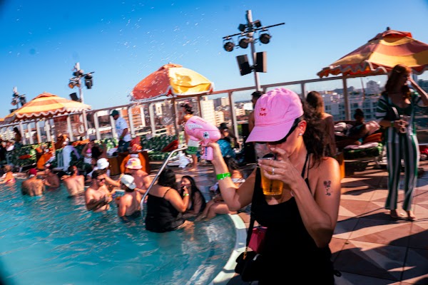 Phantoms - Pool Party photo 27