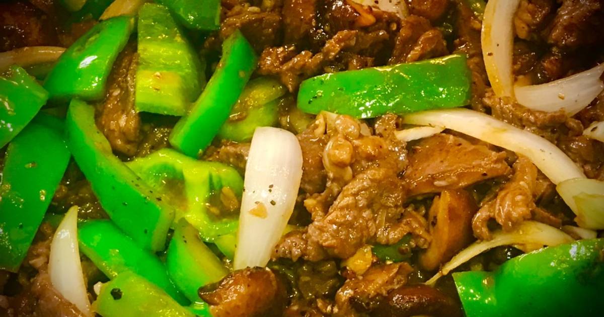 Thịt bò xào ớt chuông và nấm đông cô