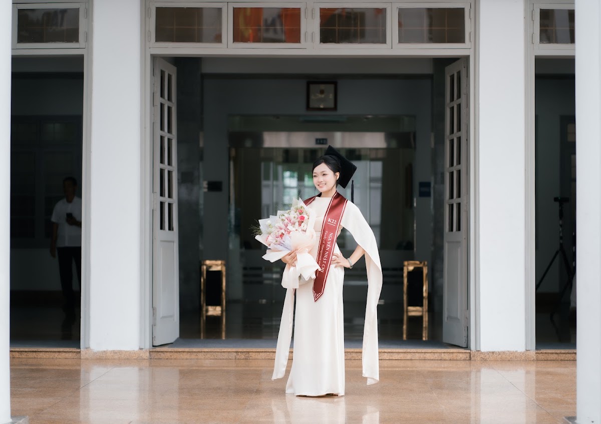 Kỷ niệm tốt nghiệp DSC09351