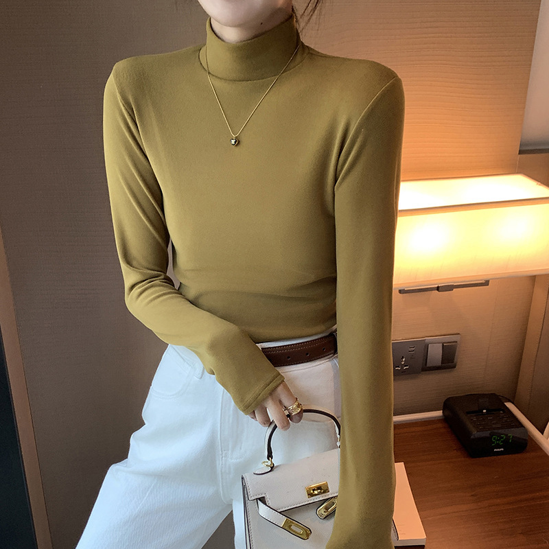 Women's thermal undershirt with stand-up collar, padded