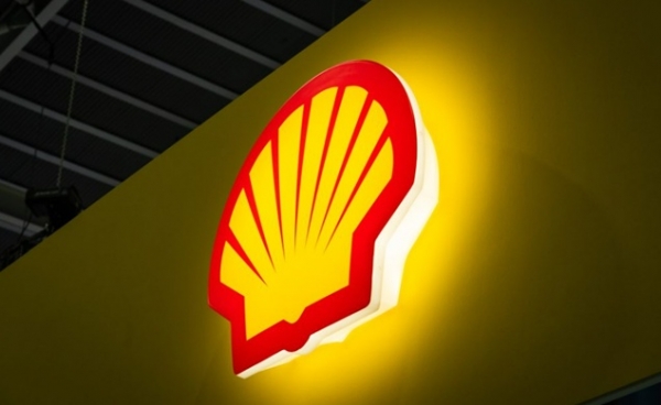 Shell tái cấu trúc năng lượng: Giảm tái tạo, tăng nhiên liệu hóa thạch