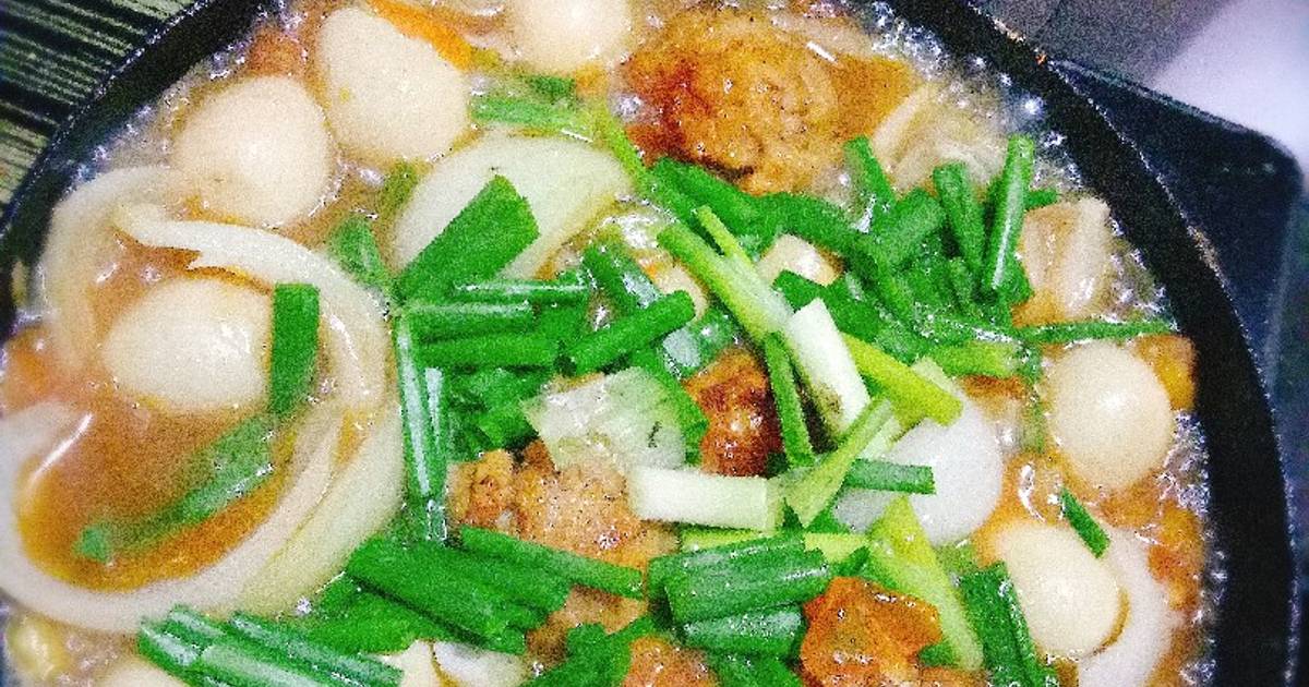 Thịt cá bọc trứng cút sốt cà chua hành tây