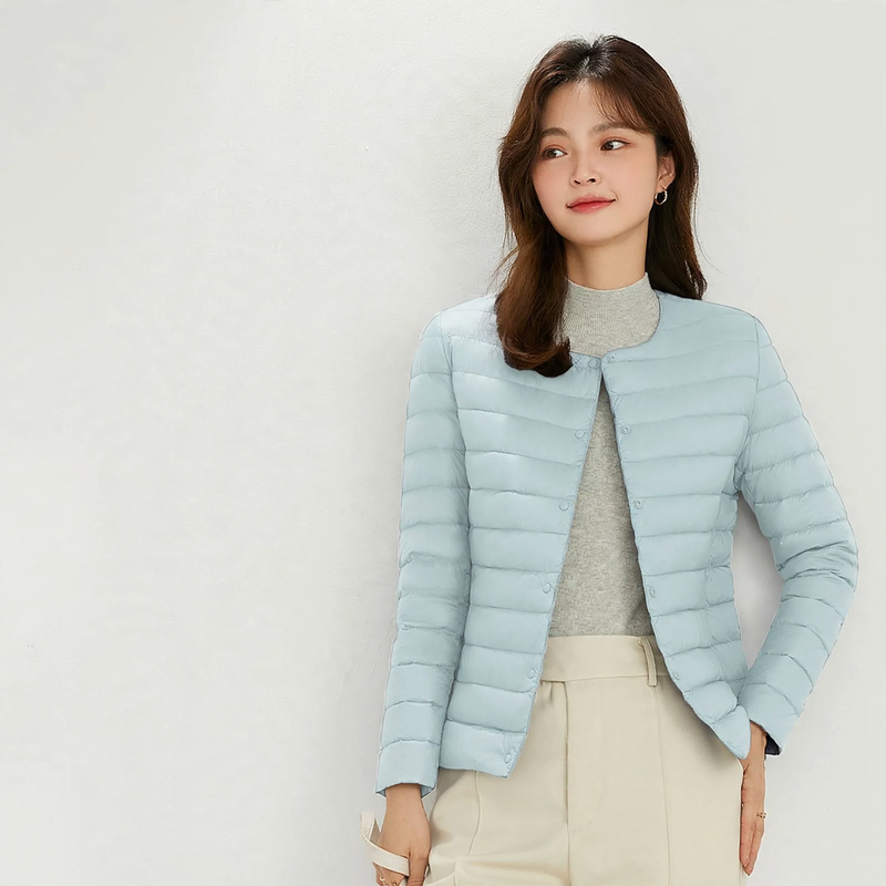 Lightweight women's down jacket, short, versatile