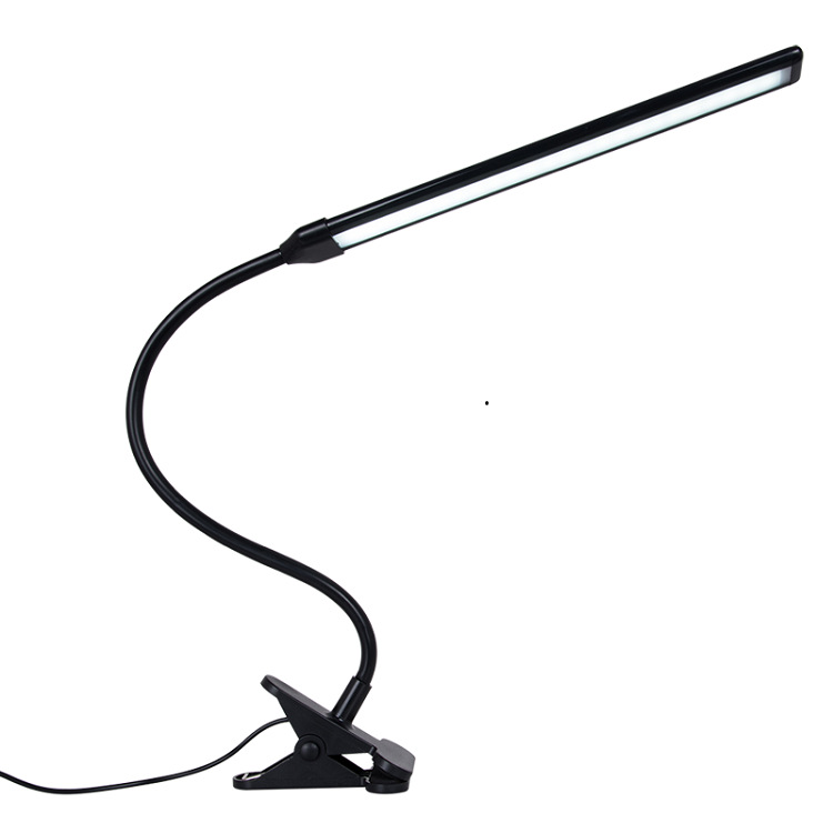 LED clamp light with USB connection