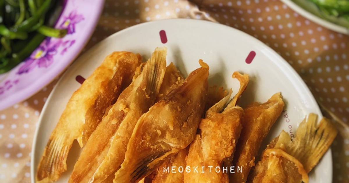 Vây cá hồi chiên giòn
