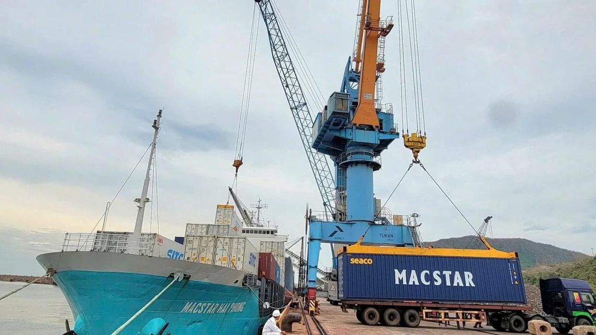 Logistics và bài toán kết nối vận tải đa phương thức - Báo Nhân Dân