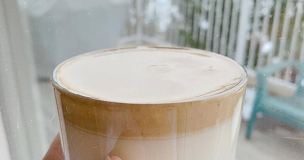Cafe bọt biển (đánh kem bằng tay)