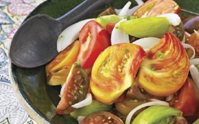 Salad Cà Chua Hành Tây