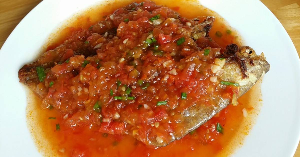 Cá chiên sốt cà