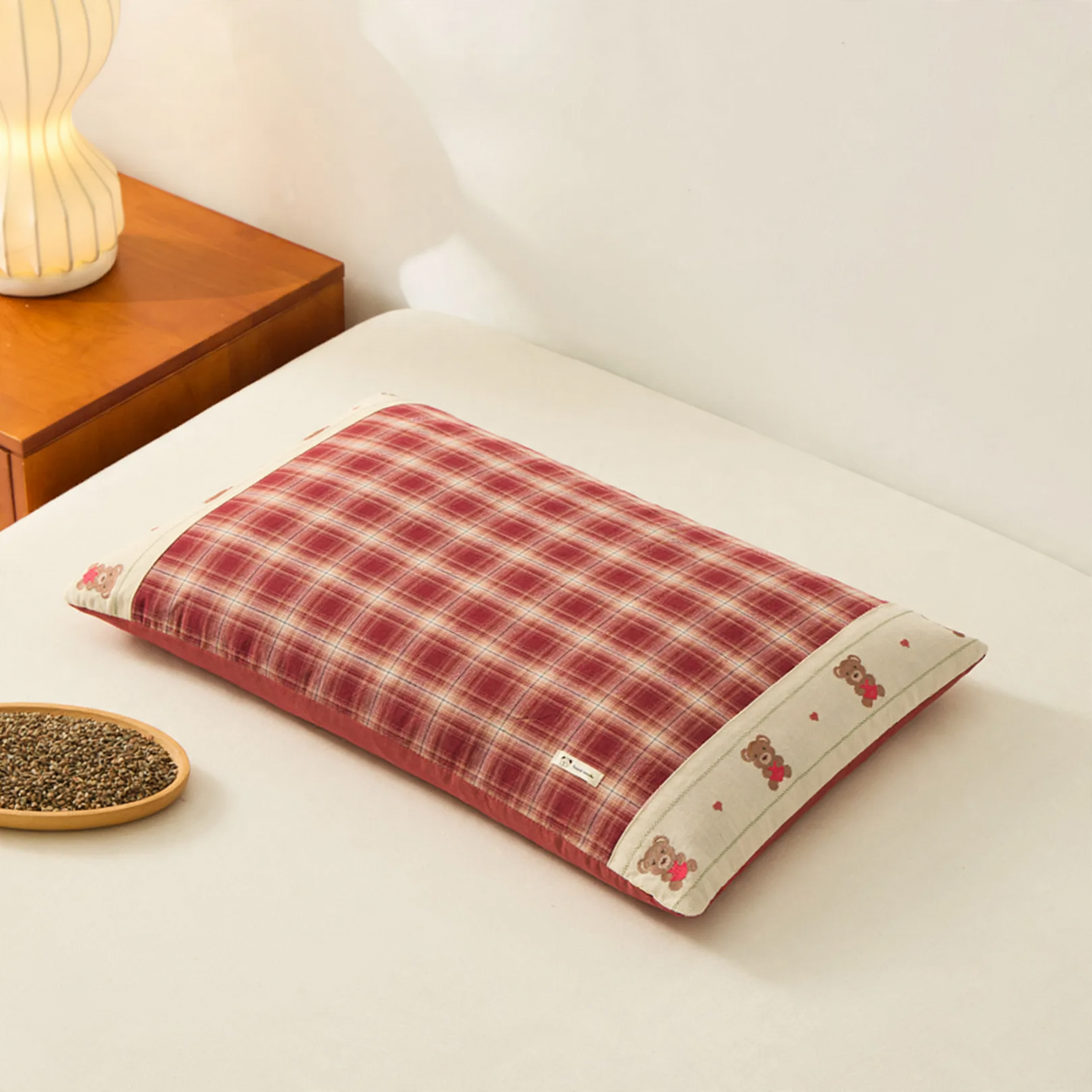 Pillow filled with buckwheat hulls, 30×55 cm
