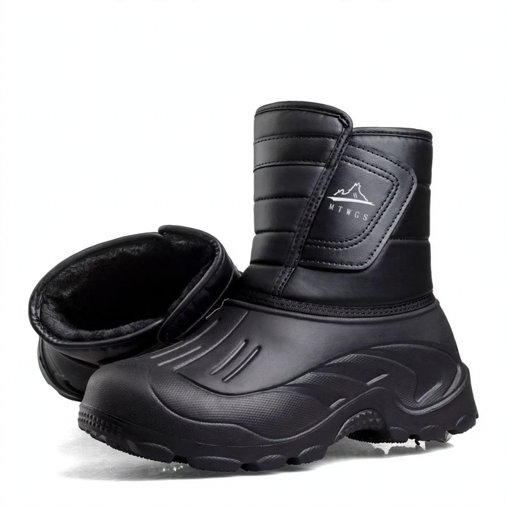 Insulated Men's Winter Boots for Outdoor Activities
