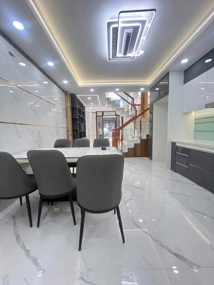 Bán Nhà 4,5 Tấm, 4m x 17m, Tân Hòa Đông, Giáp Quận 6 –  Nội Thất Cao Cấp – ảnh nhà vệ sinh