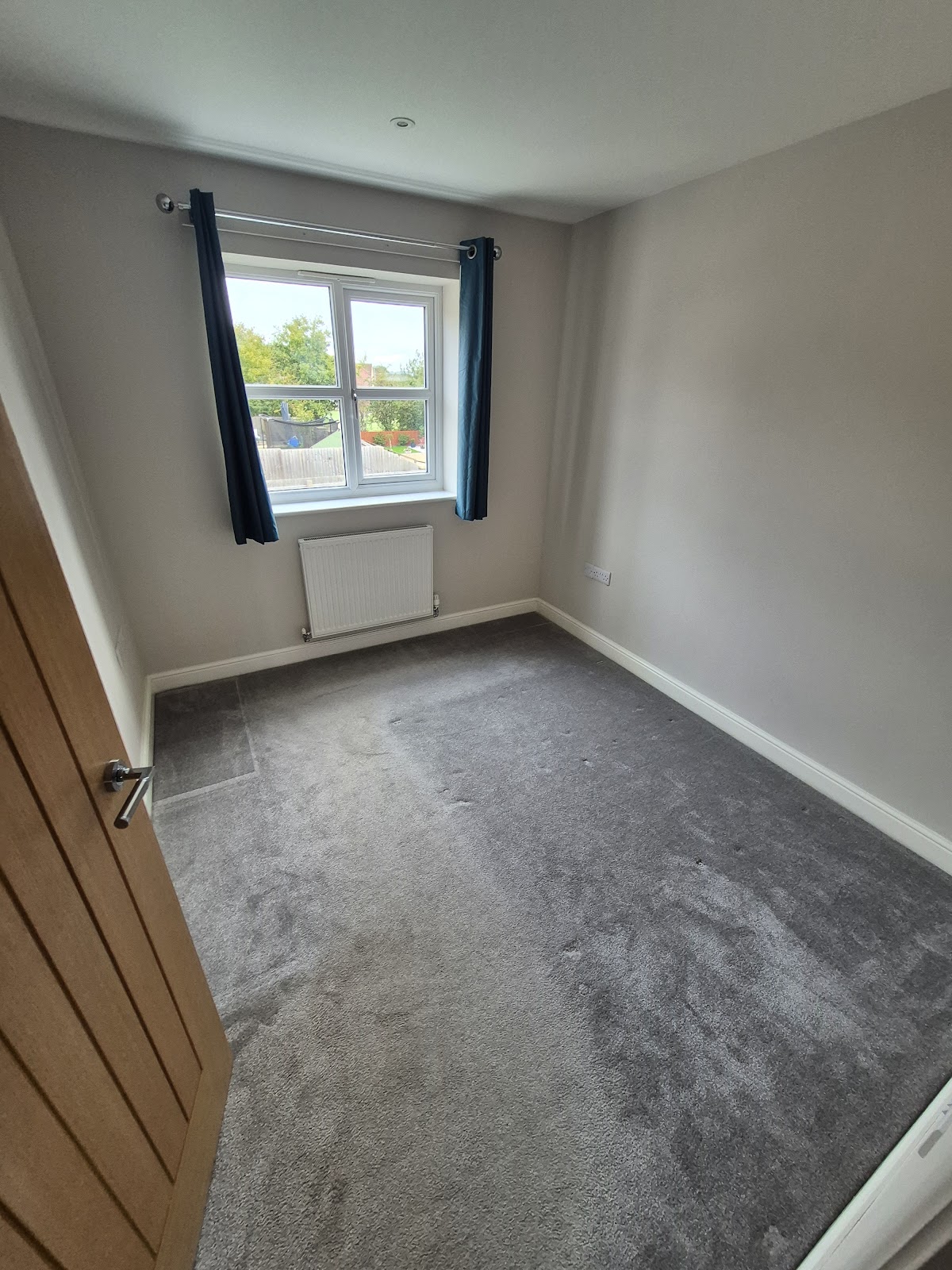 Professional end of tenancy clean — living area fresh and clean