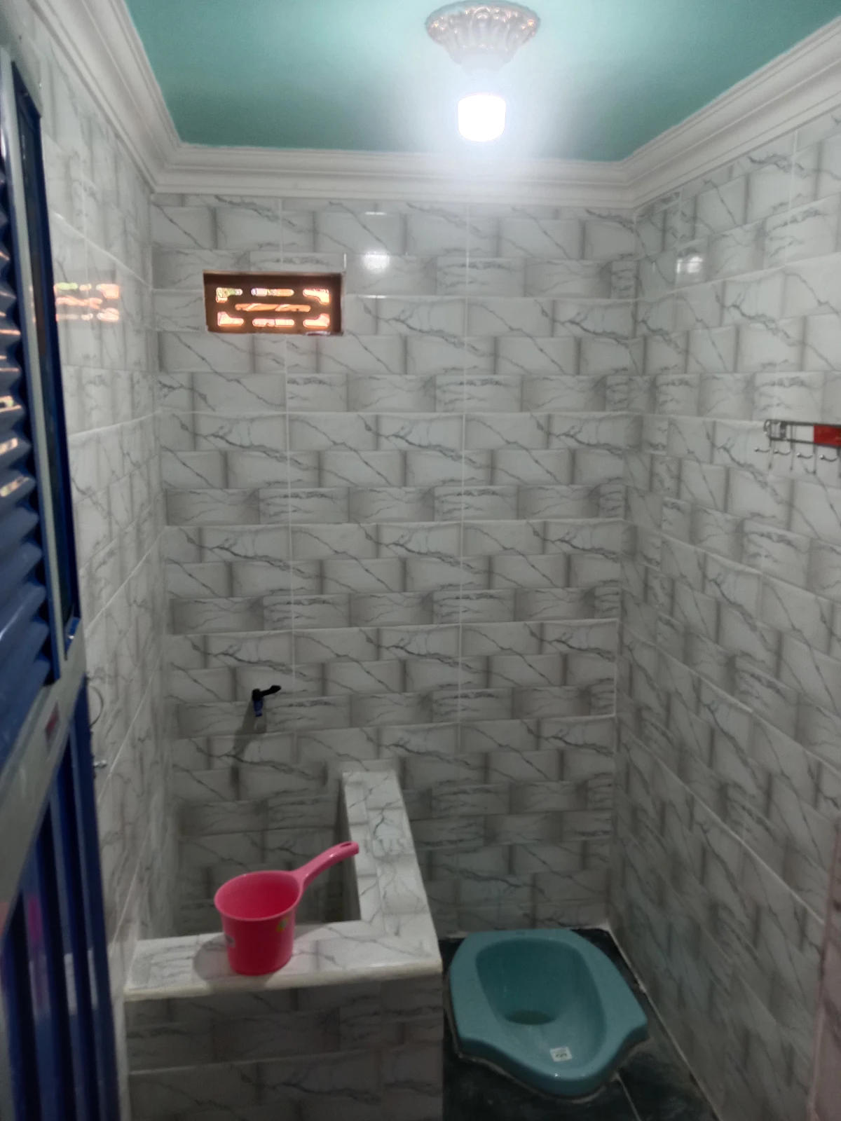 Toilet 1