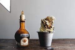 Kem tươi phô mai Mascarpone với hương vị béo ngậy, thơm ngon sẽ là món ăn vặt thích hợp trong những ngày thời tiết nóng bức đấy. Còn chờ gì mà không nhanh chóng lưu ngay công thức nào.