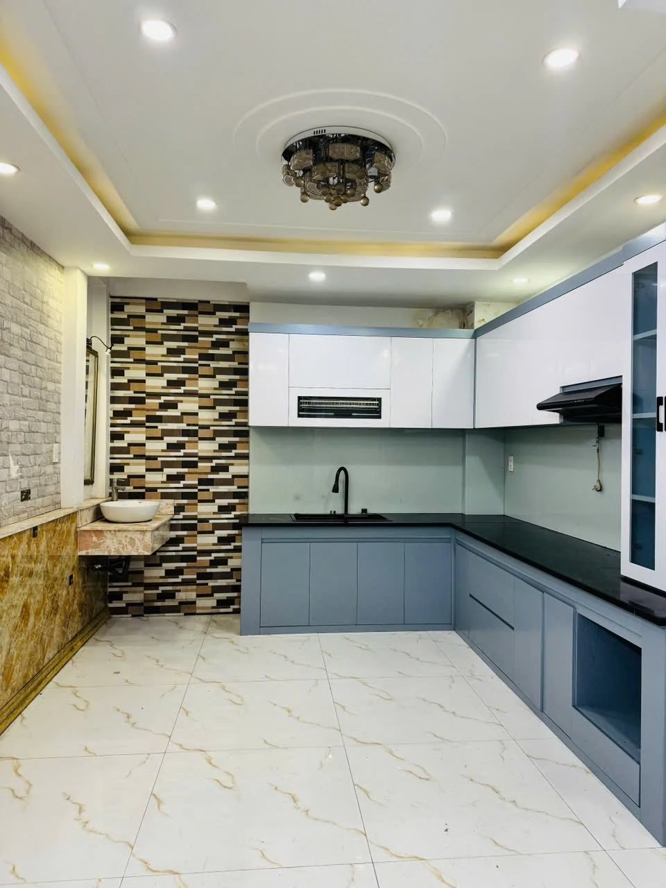 Bán nhà 4,5 Tấm, hẻm 533/18/9 Phạm Văn Bạch.P15.Tân Bình