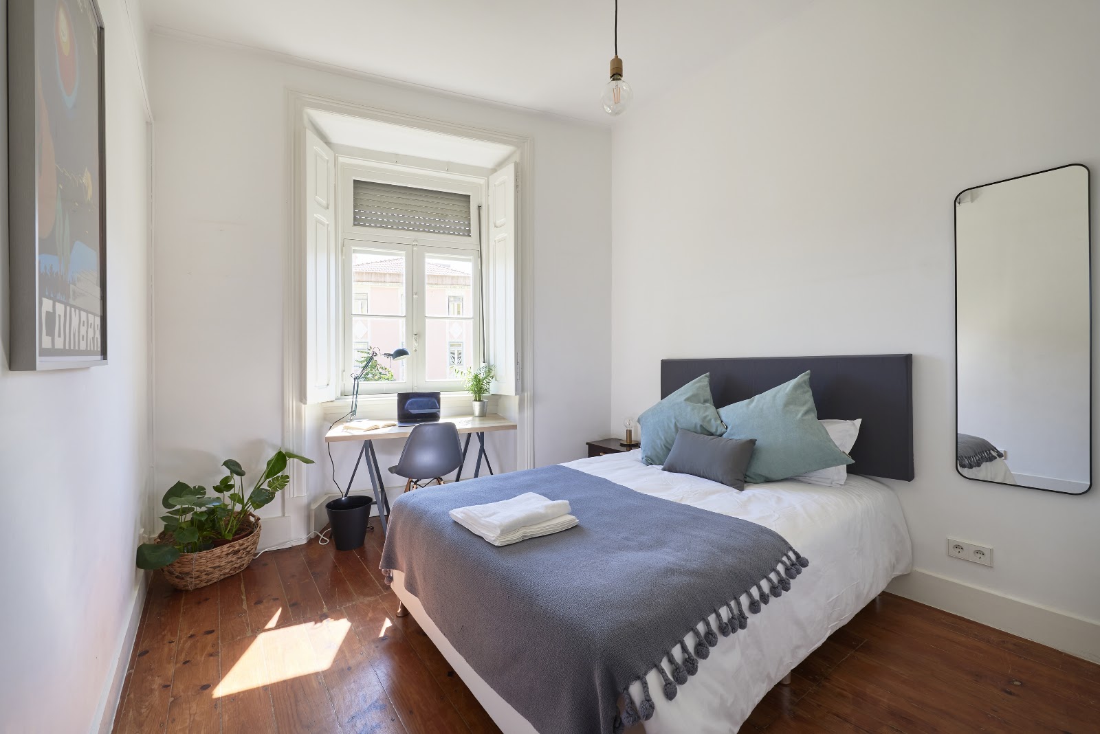 PR6#R4 - Comfortable bedroom in Príncipe Real