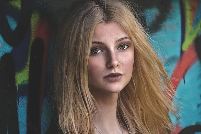 &lsquo;손해를 보다&rsquo;라는 표현은 왜 돈이 아닌 감정에서 시작됐을까? 언어의 기원