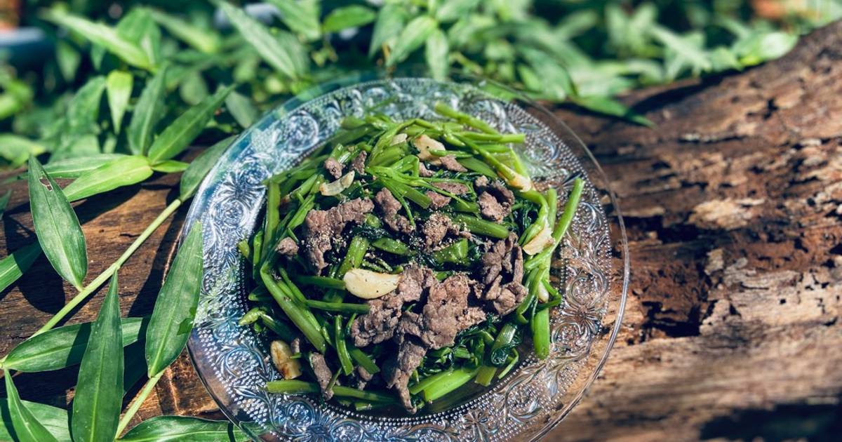 Thịt bò xào rau muống