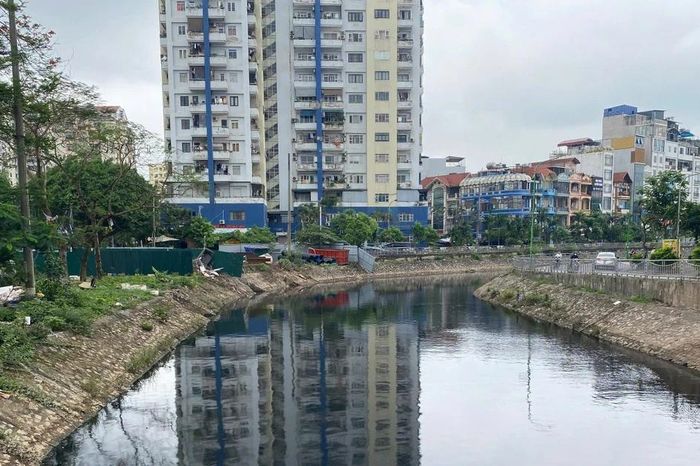 Sông nội đô có còn khả năng sống lại sau bao năm ô nhiễm? - Báo Tri thức &amp; Cuộc sống