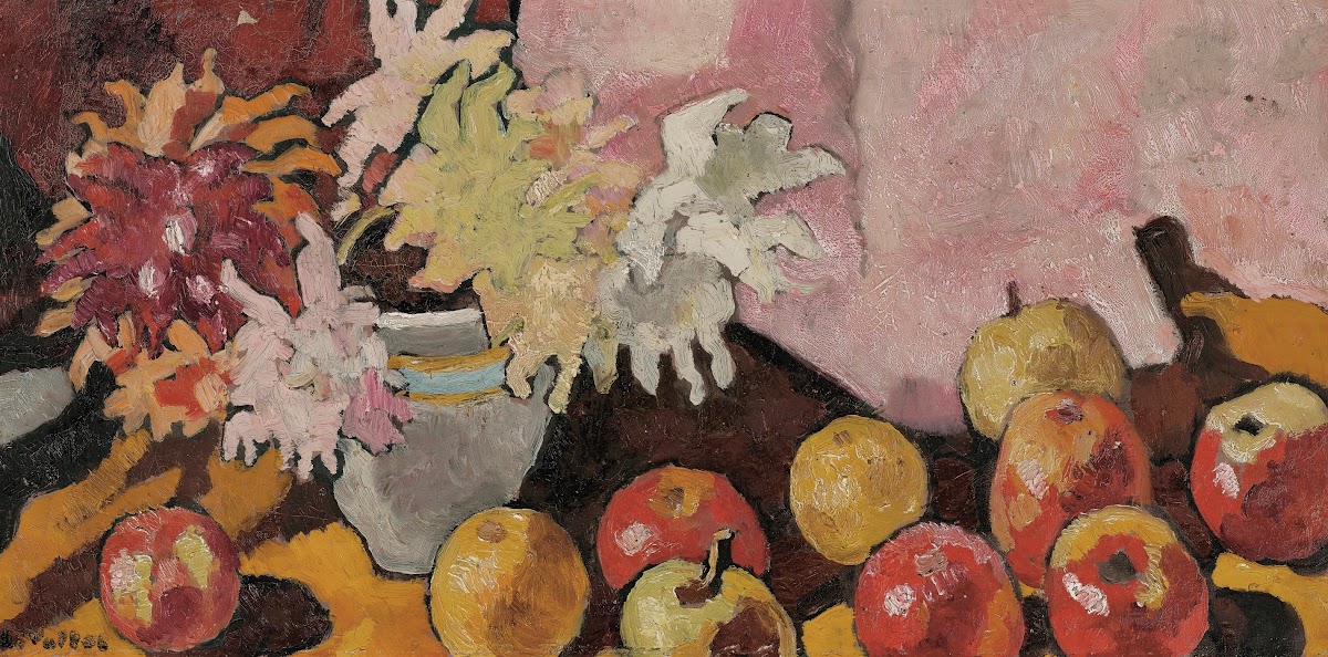 Bouquet de dahlias et pommes circa 1940
