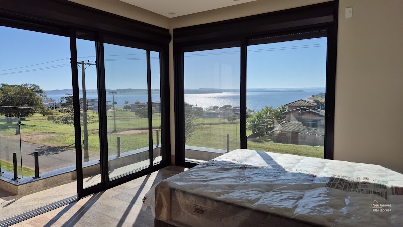 Foto 3 de Casa com 5 suítes e vista incrível para a represa Jurumirim à venda no Riviera de Santa Cristina XIII