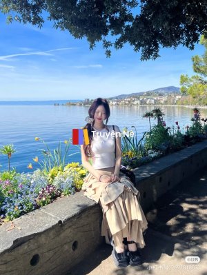 Bí Mật Trong Căn Nhà Cũ