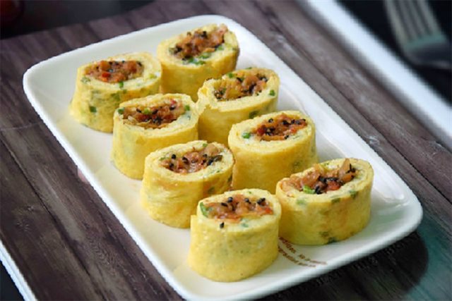 Trứng Cuộn Kimchi