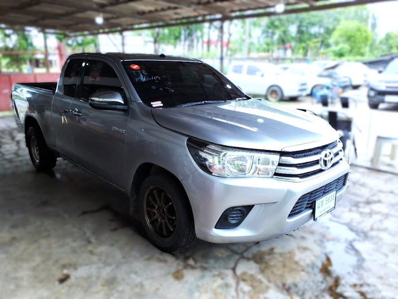 TOYOTA HILUX REVO