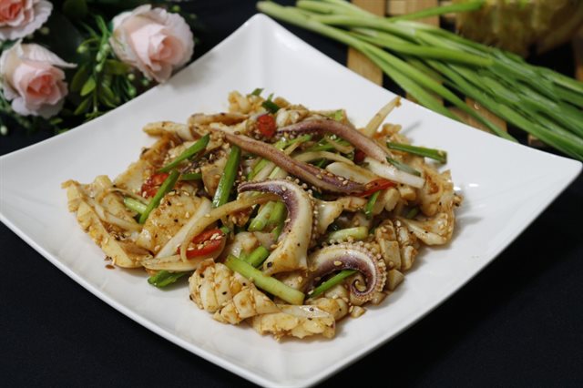 Salad Mực Hàn Quốc