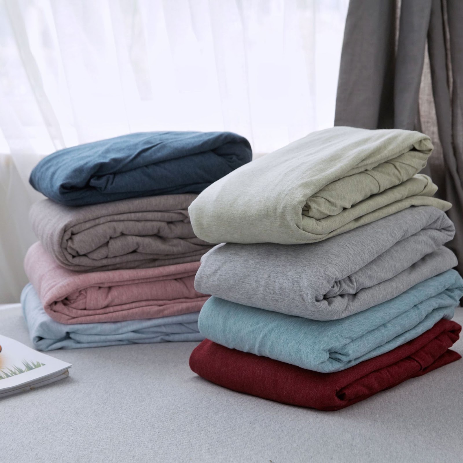 Cotton fitted sheet, 1.8 m bed
