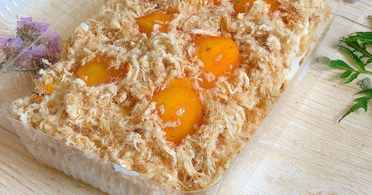 Bánh bông lan trứng muối