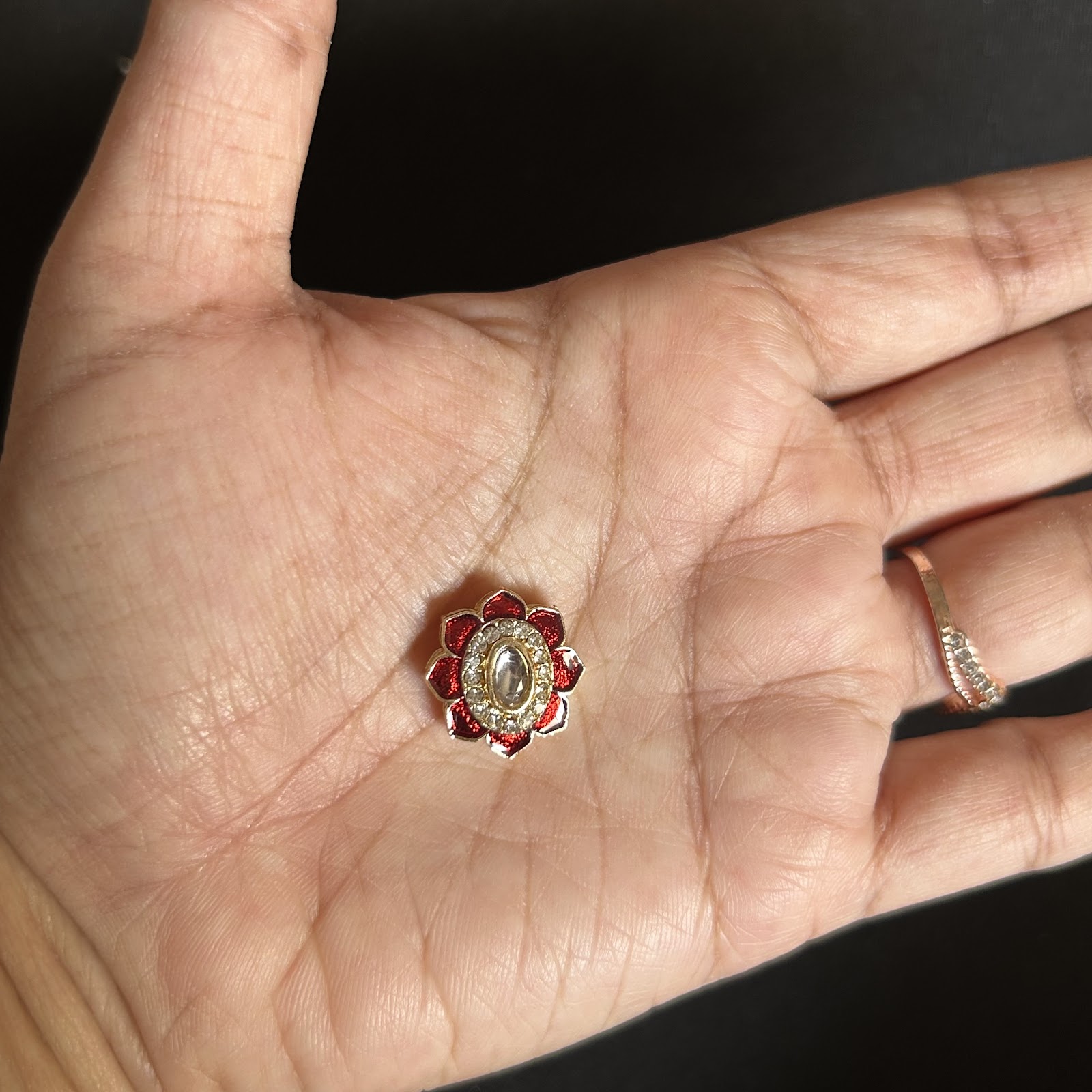 Oval red meenakari pendent flower shape pack of 1