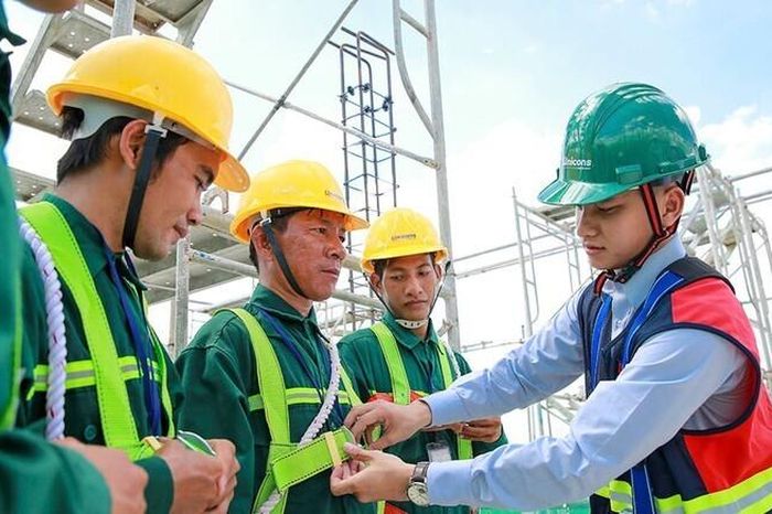 Bổ sung Luật An toàn lao động vào chương trình 2026 - Đài Phát thanh và truyền hình Hà Nội