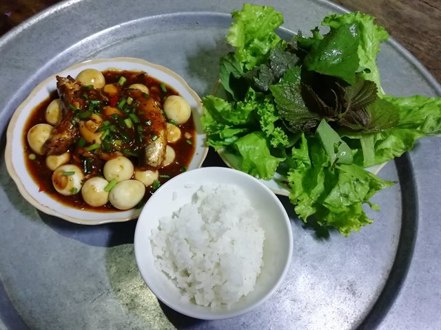 Cá Mòi Hộp Kho Trứng