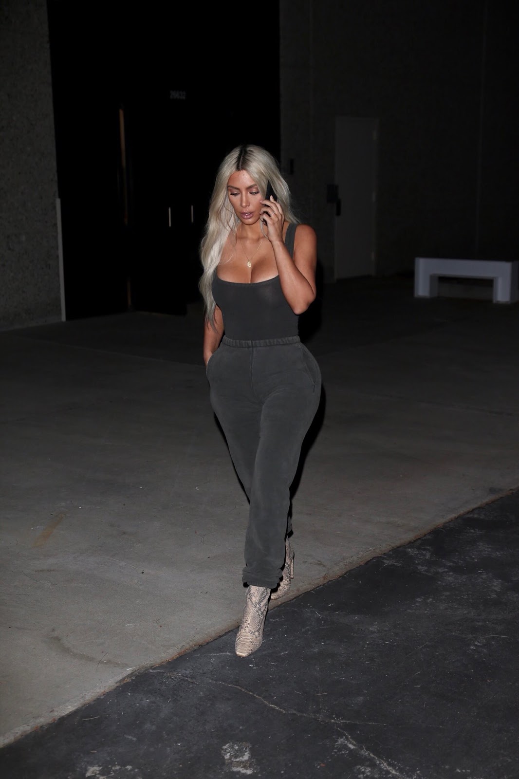 Yeezy gallery image 4
