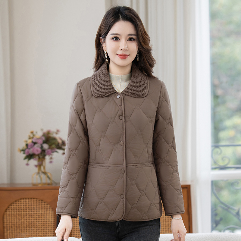 Light women's padded jacket with lapel collar