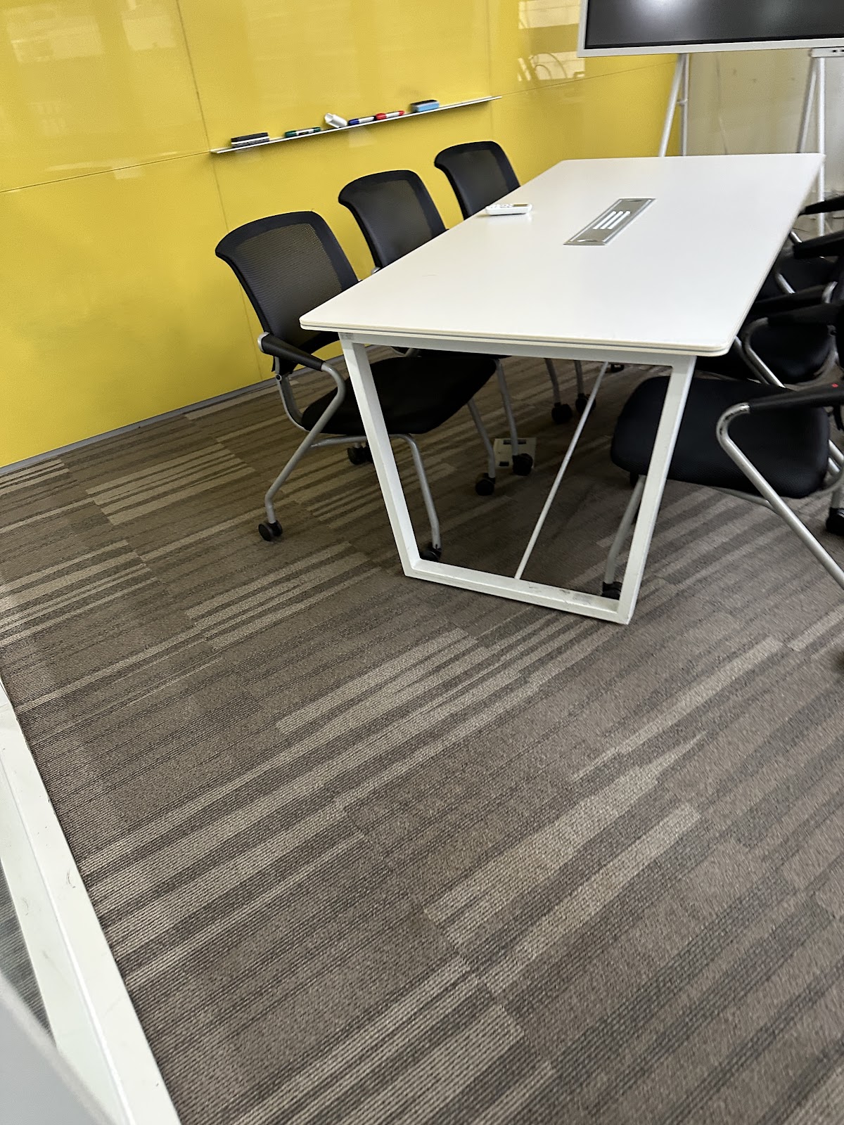 센텀하이브오피스빌딩 탕비실 살균 청소 작업 현장