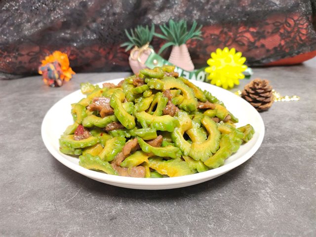 Bò Xào Khổ Qua