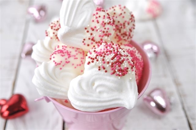 Bánh Cookie Meringue Trái Tim