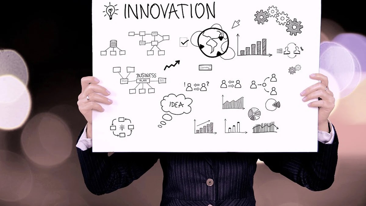 웹툰과 영화 갈등 구조 비교 분석과 장르별 차이점