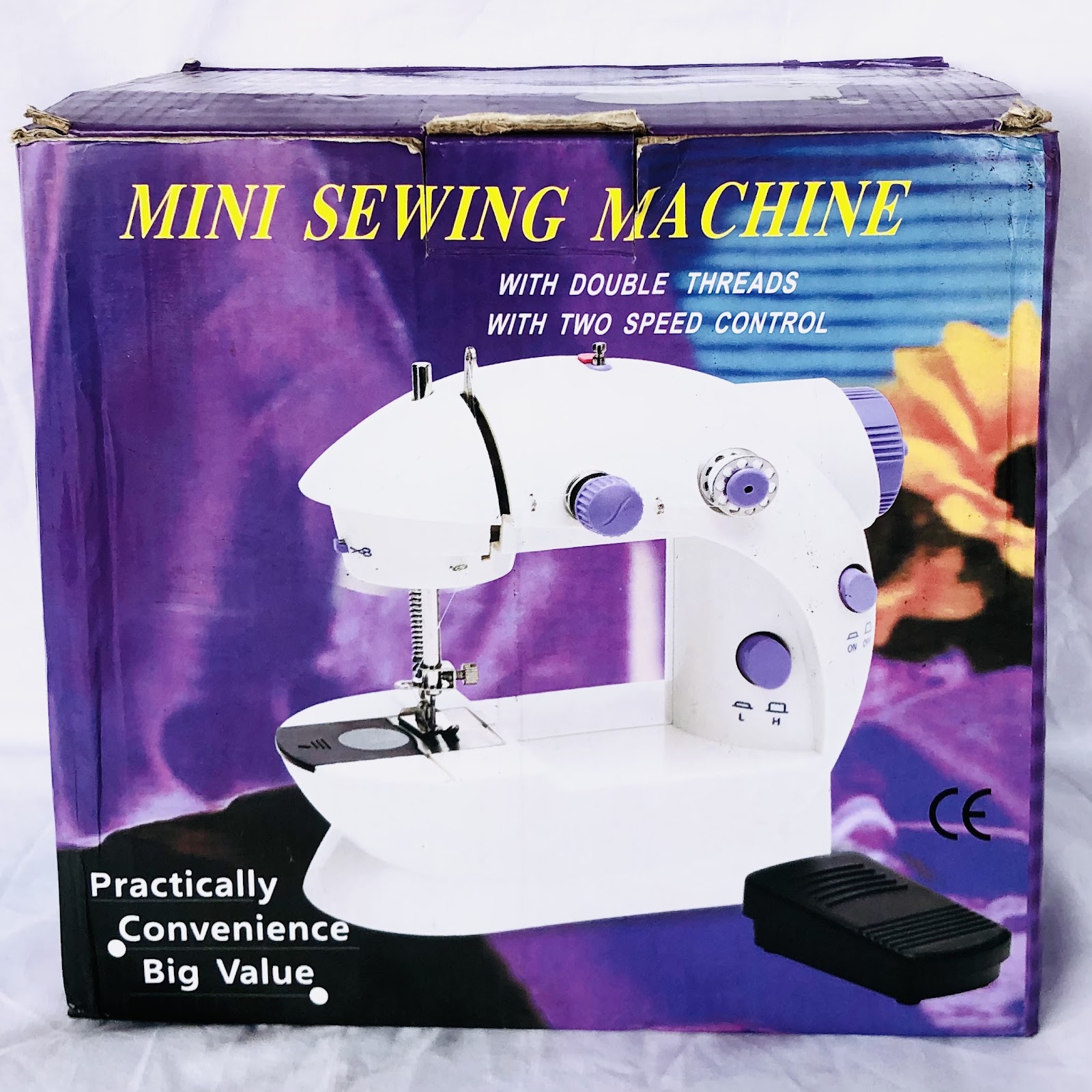 Mini sewing machine