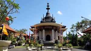 Foto Vihara Buddha Sakyamuni