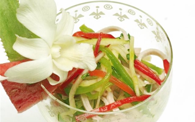 Salad Từ Vỏ Dưa Hấu