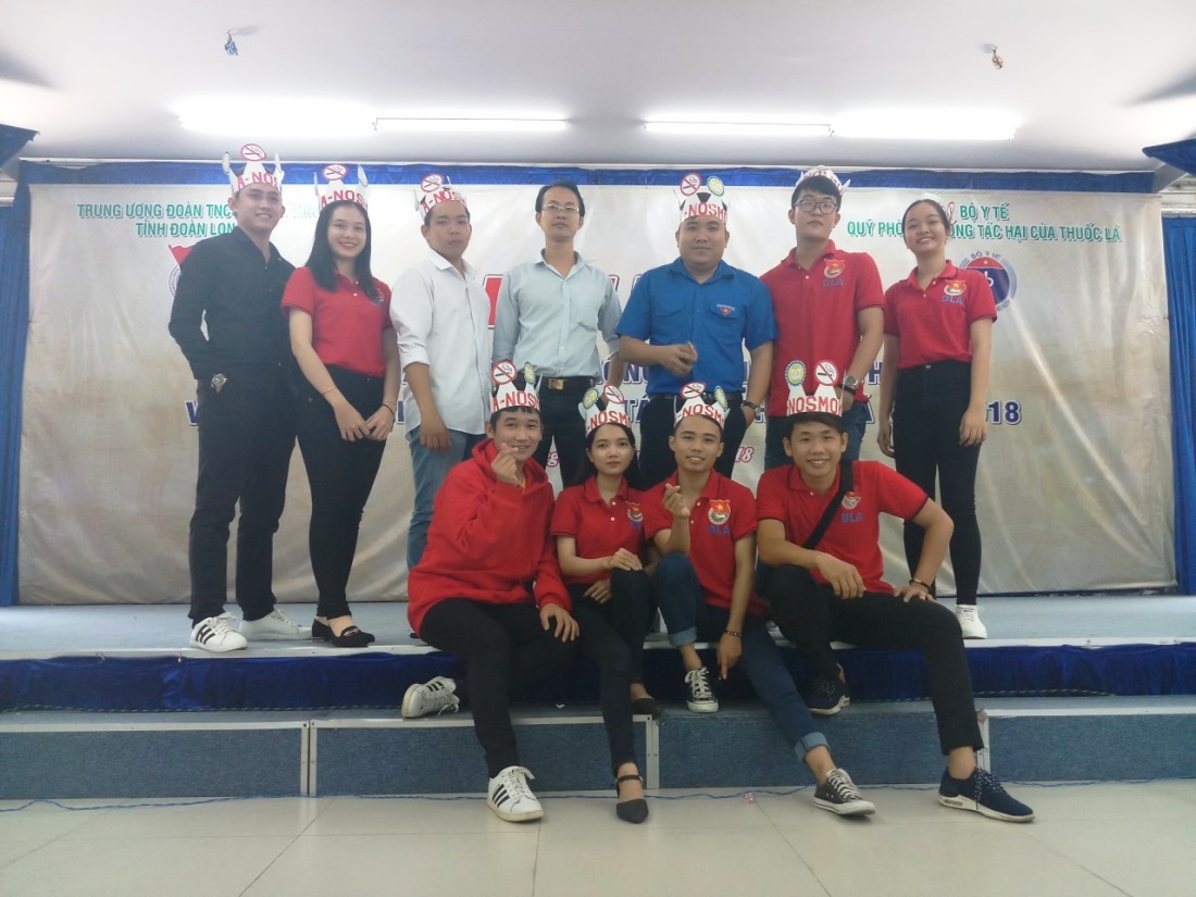 Đội hình dự thi đơn vị Đoàn trường DLA