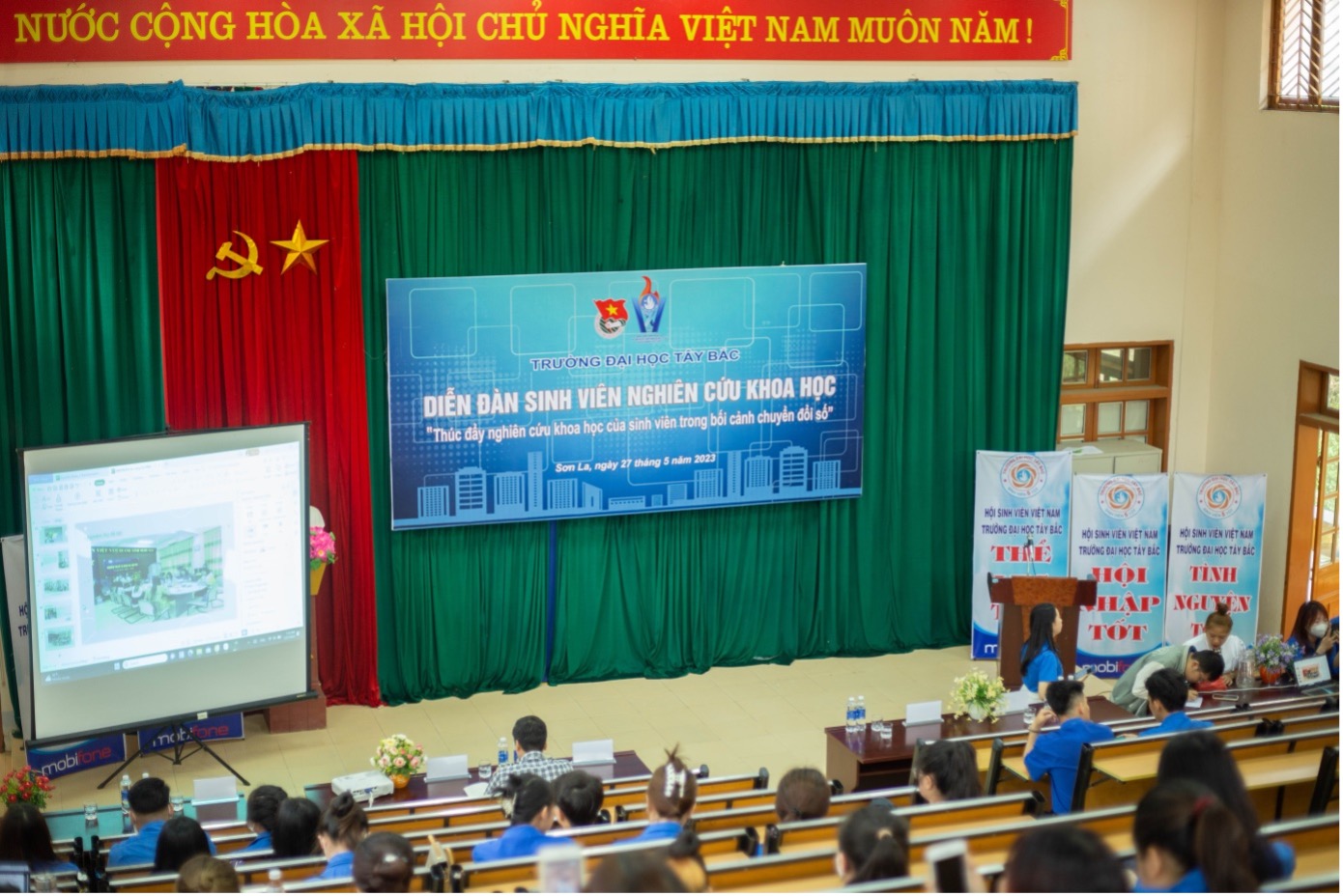 Đoàn Thanh niên - Hội Sinh viên Trường Đại học Tây Bắc tổ chức Diễn đàn sinh viên nghiên cứu khoa học với chủ đề "Thúc đẩy nghiên cứu khoa học của sinh viên trong bối cảnh chuyển đổi số"