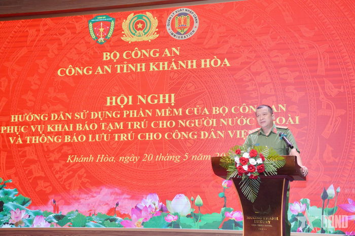 Công an tỉnh Khánh Hòa triển khai phần mềm khai báo lưu trú của Bộ Công an - Báo Quân Đội Nhân Dân
