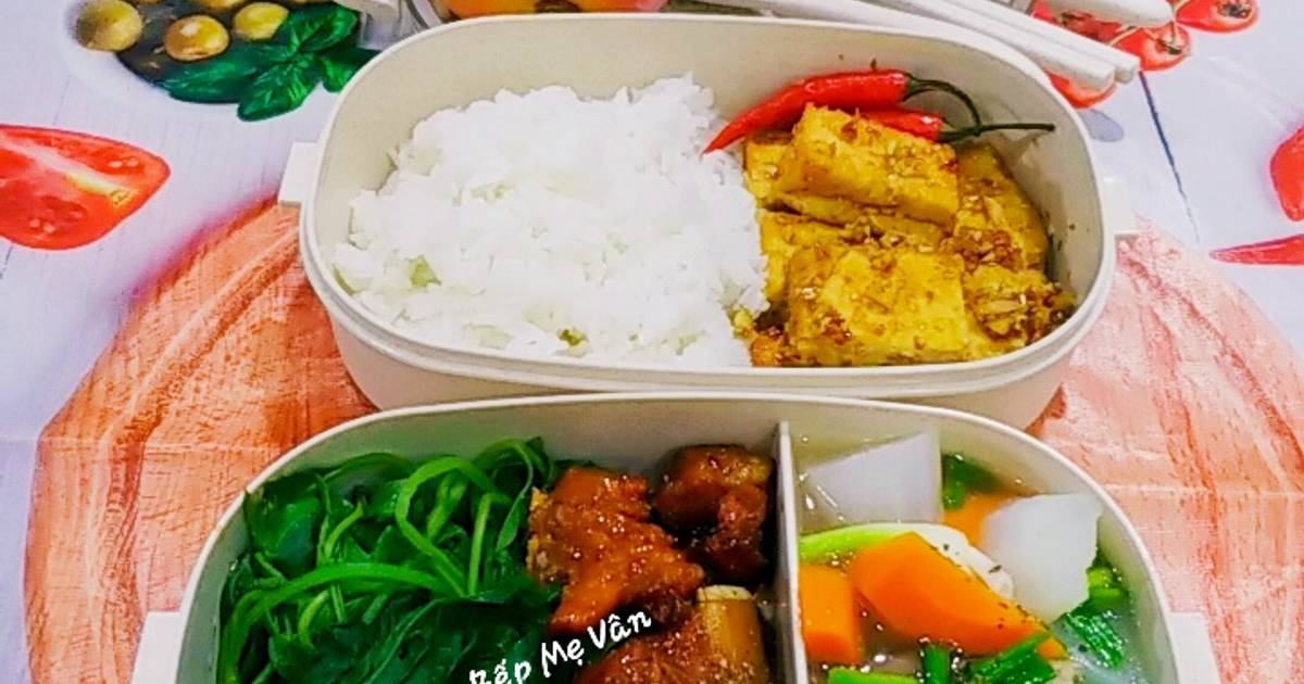Hộp Cơm Vui Vẻ 5:(sườn non kho,đậu hủ chiên sả...)