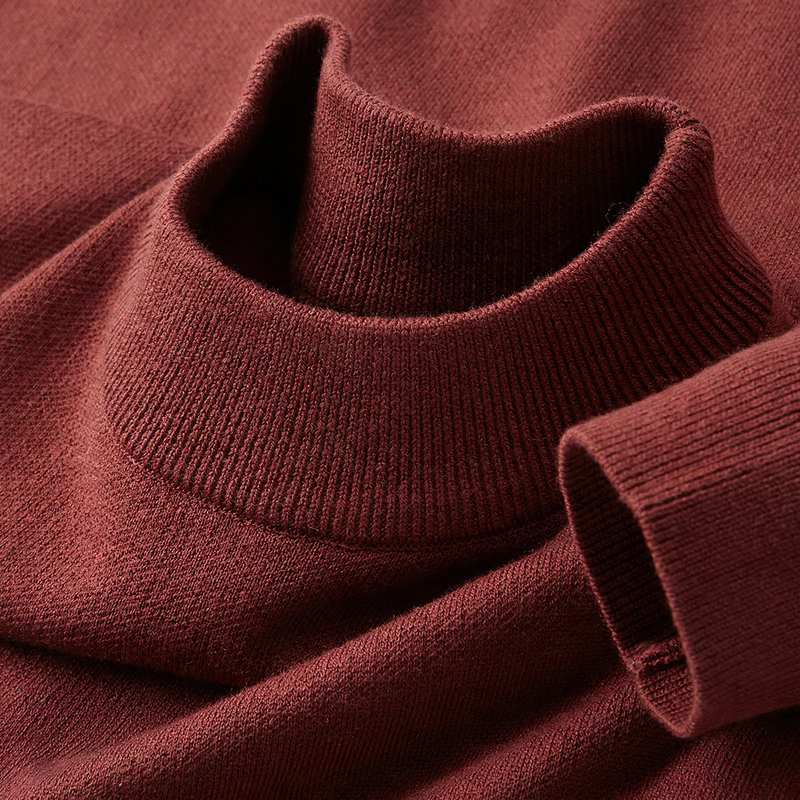 Men's wool sweater with stand-up collar and fleece lining